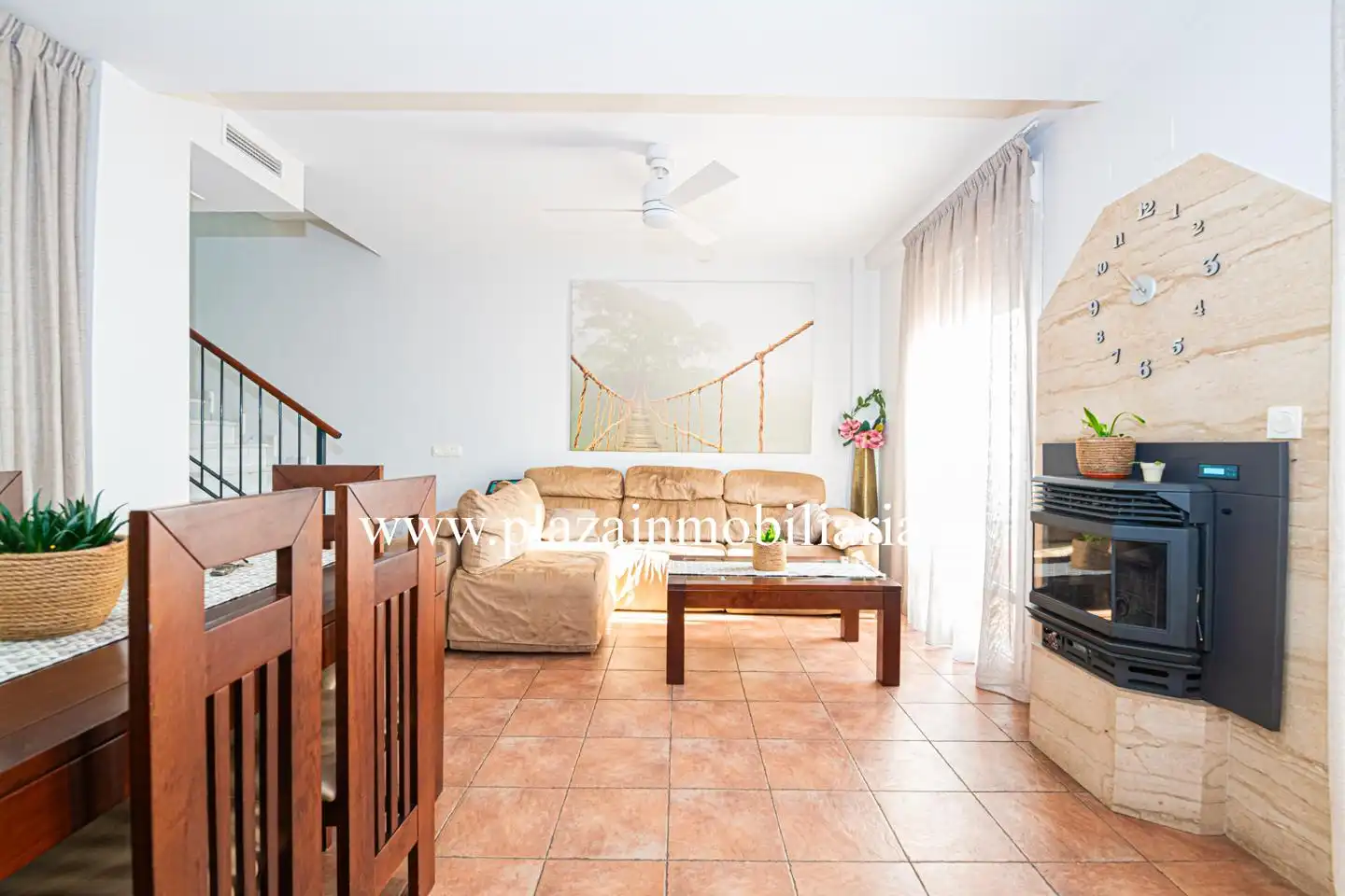 Living room of Houses for sale in Lucena  with Air Conditioner, Terrace and Storage room