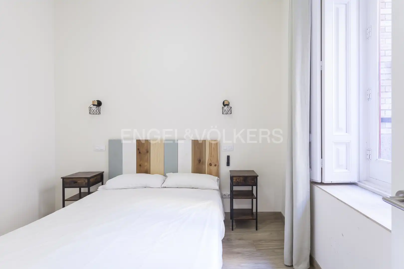 Habitación de Apartamento de alquiler en Madrid con Aire acondicionado, Calefacción y Amueblado