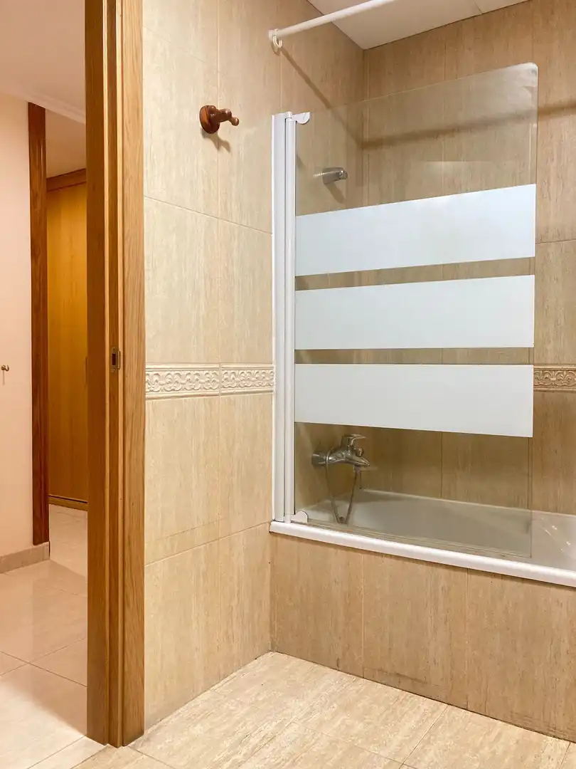 Bathroom of Flat for sale in Roquetas de Mar  with Air Conditioner, Terrace and Swimming Pool