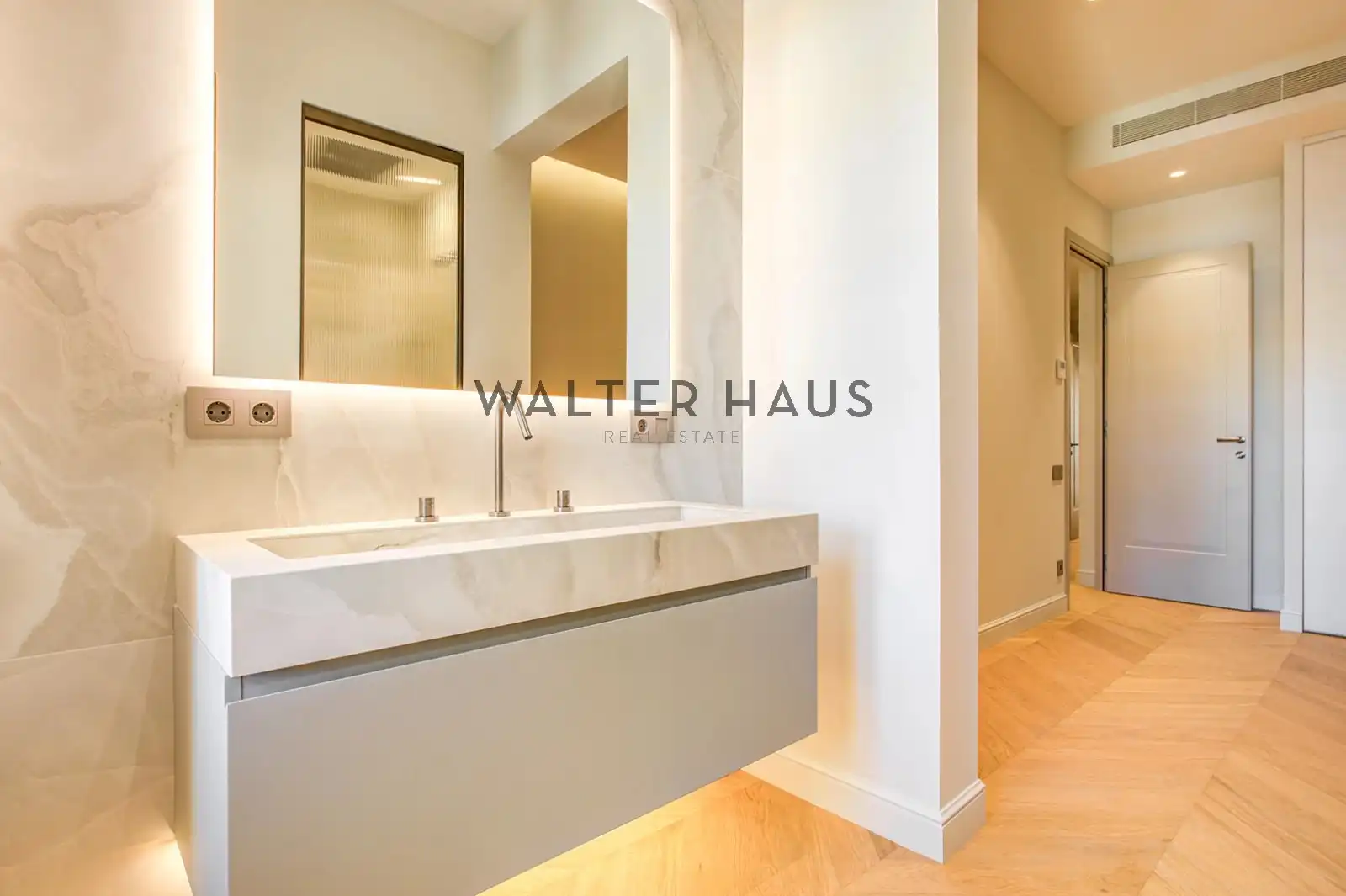 Wohnung mit Balkon zum Verkauf in Carrer d'Enric Granados, imagen 16