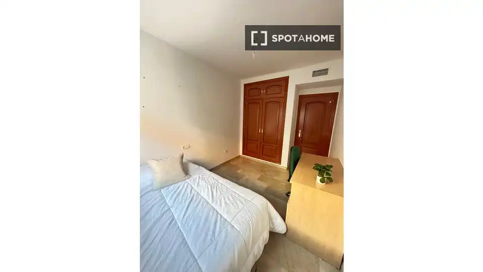 Habitació a Tablero Bajo - Arruzafilla