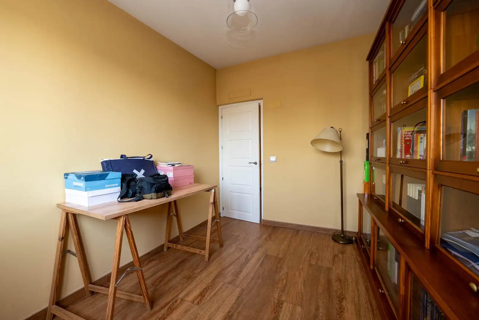 Habitación de Casa adosada en venta en Leganés con Aire acondicionado, Calefacción y Jardín privado