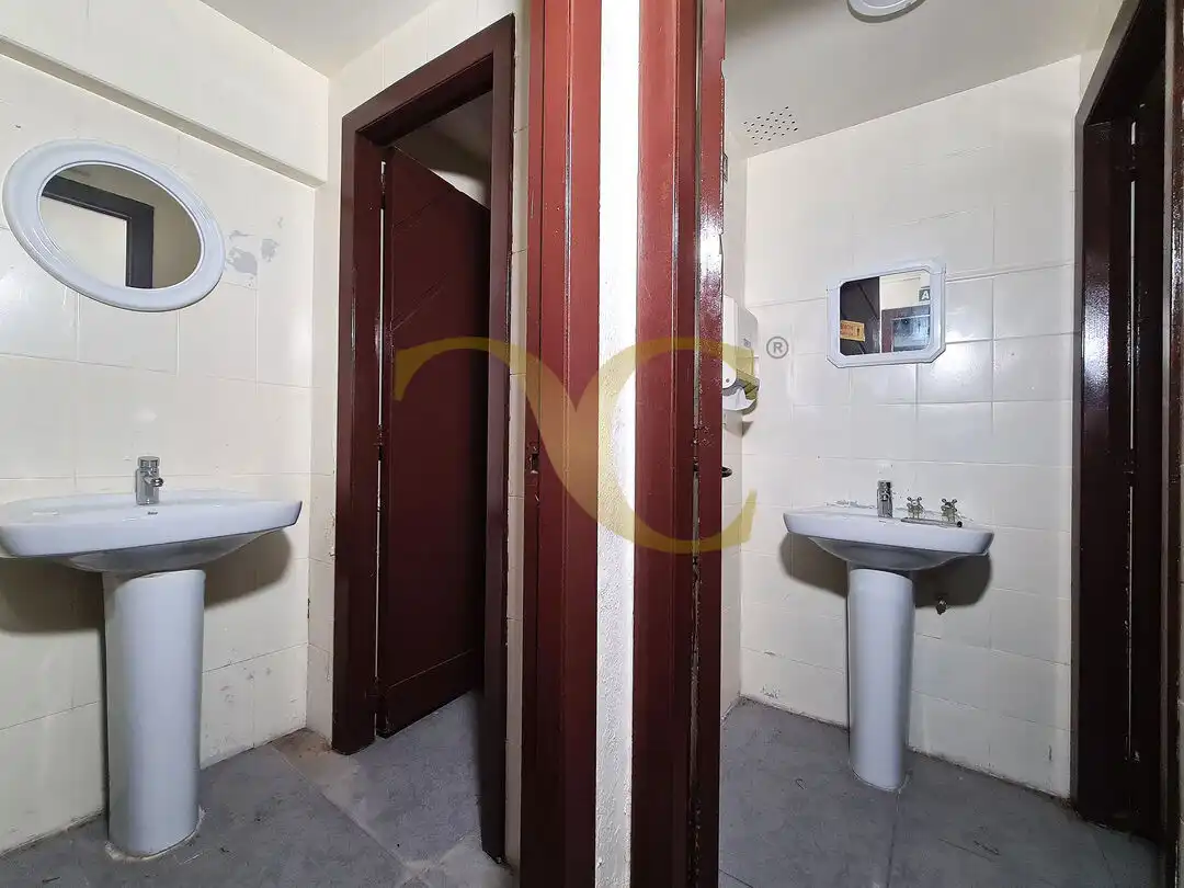 Local commercial à vendre à Calle Cangas de Onís, imagen 11