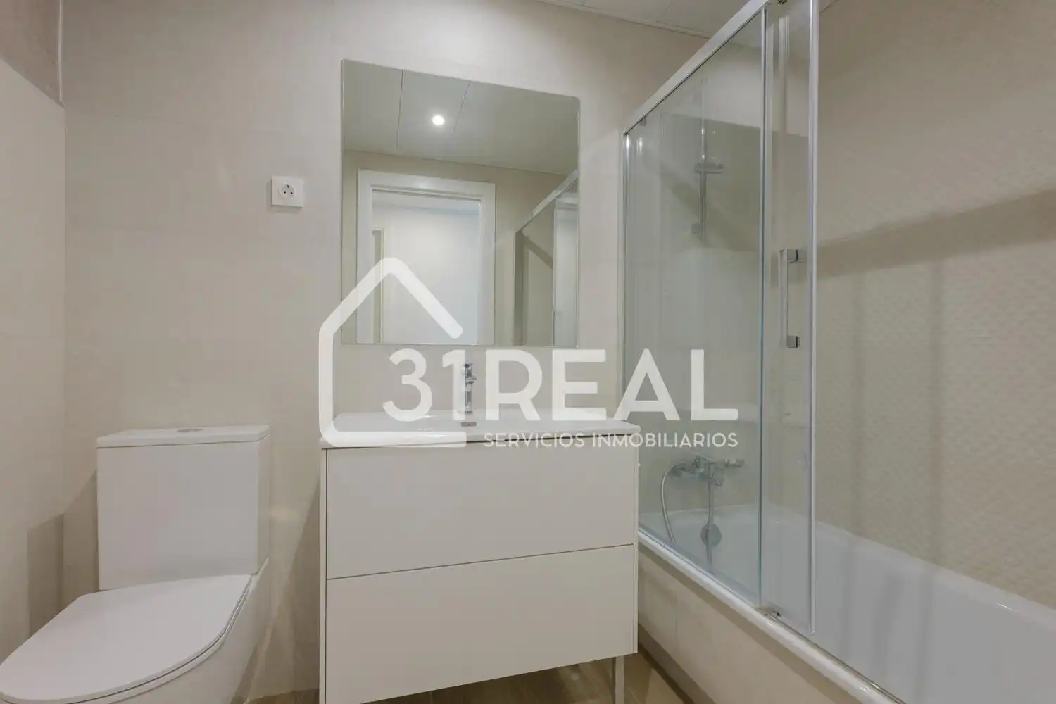 Bedroom of Flat for sale in Madrid  with Air Conditioner, Heating and Terrace