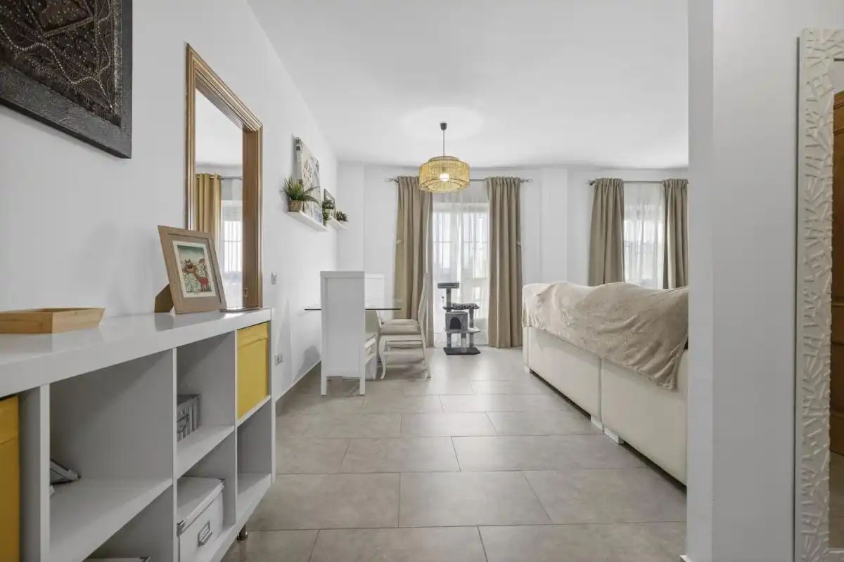 Bedroom of Flat for sale in Alcalá de Guadaira  with Air Conditioner, Heating and Furnished