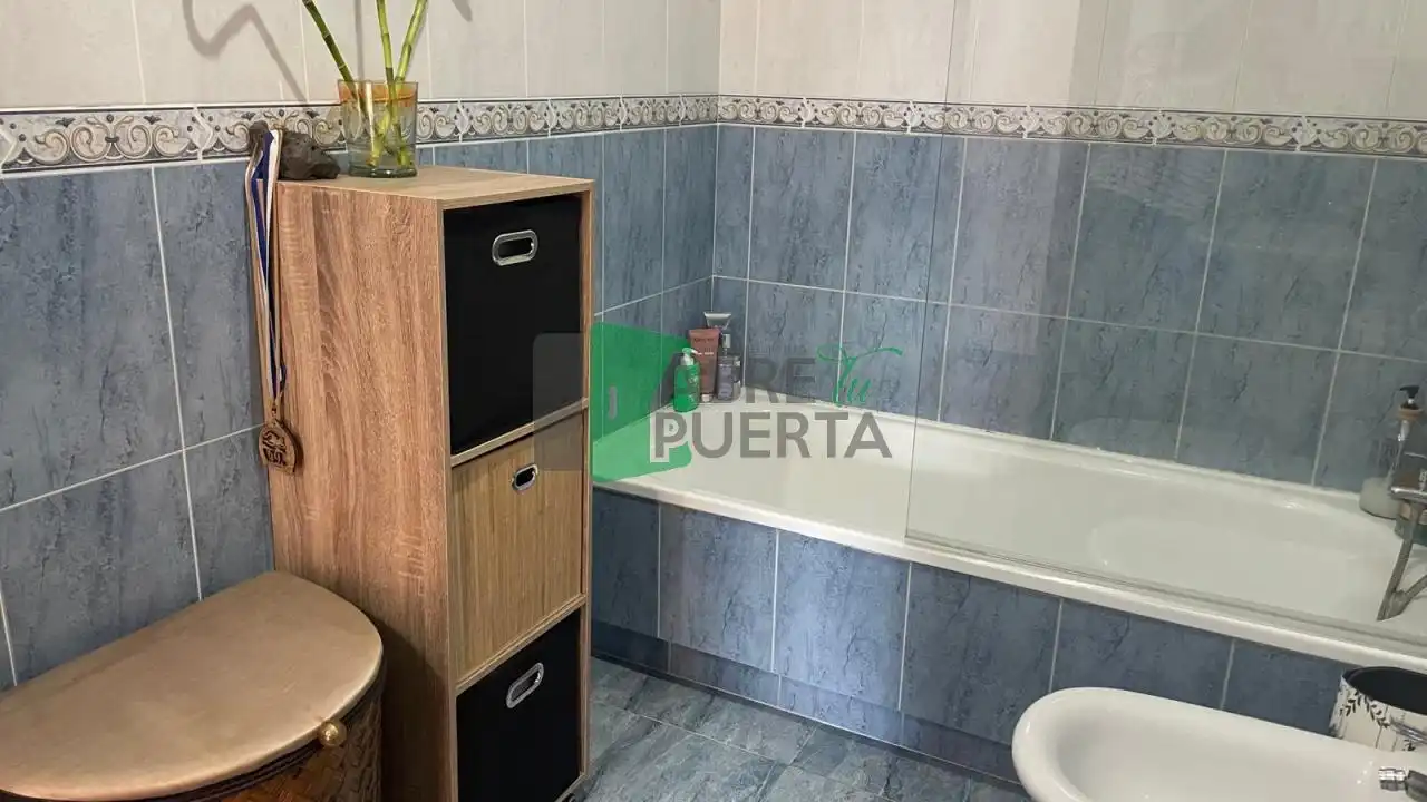 Apartamento con terraza en venta en Barbadás, imagen 11
