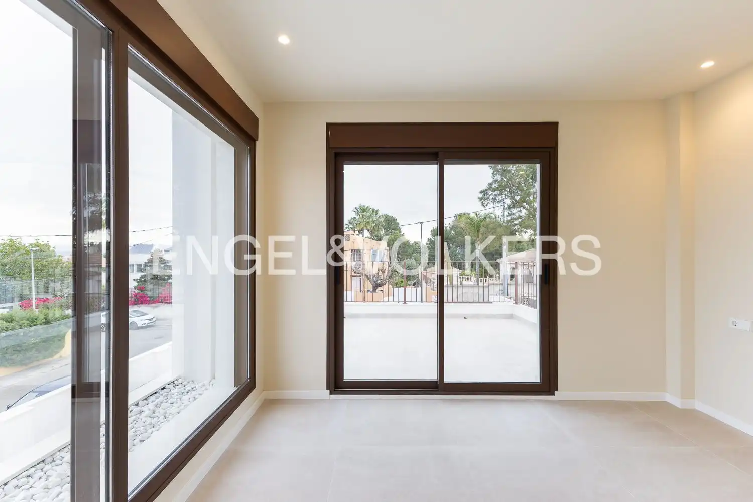 Balcony of Houses for sale in L'Eliana  with Air Conditioner, Heating and Private garden