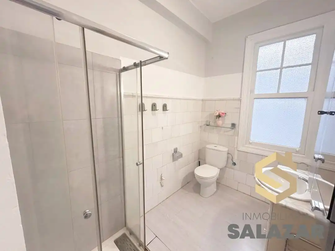 Baño de Piso de alquiler en Bilbao  con Calefacción