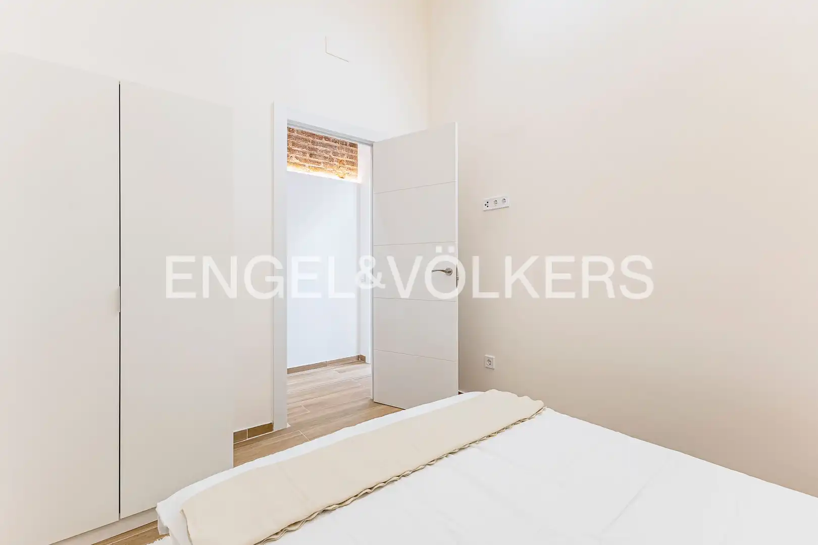Dormitori de Apartament en venda en Barcelona amb Aire condicionat i Calefacció