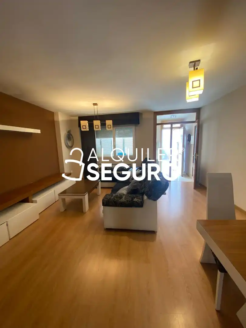 Vista exterior de Casa o chalet de alquiler en Guadalajara con Aire acondicionado, Calefacción y Terraza