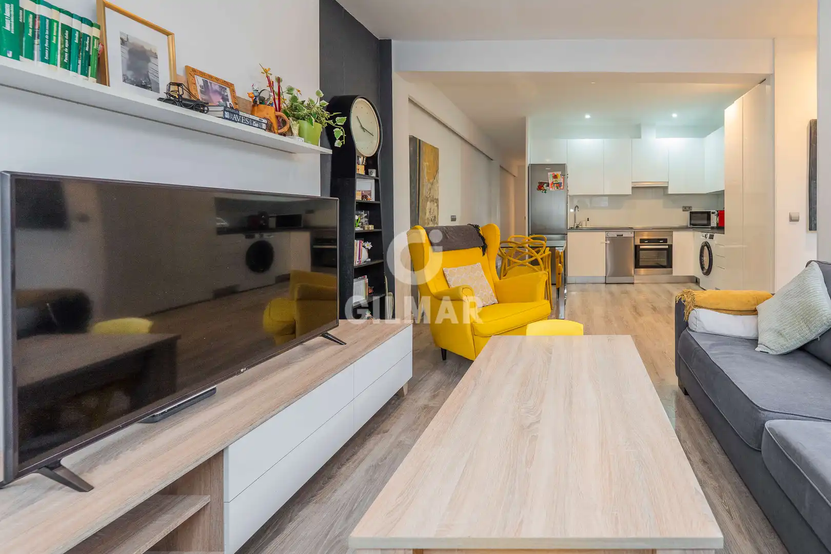 Sala de estar de Ático en venta en Madrid con Calefacción y Balcón