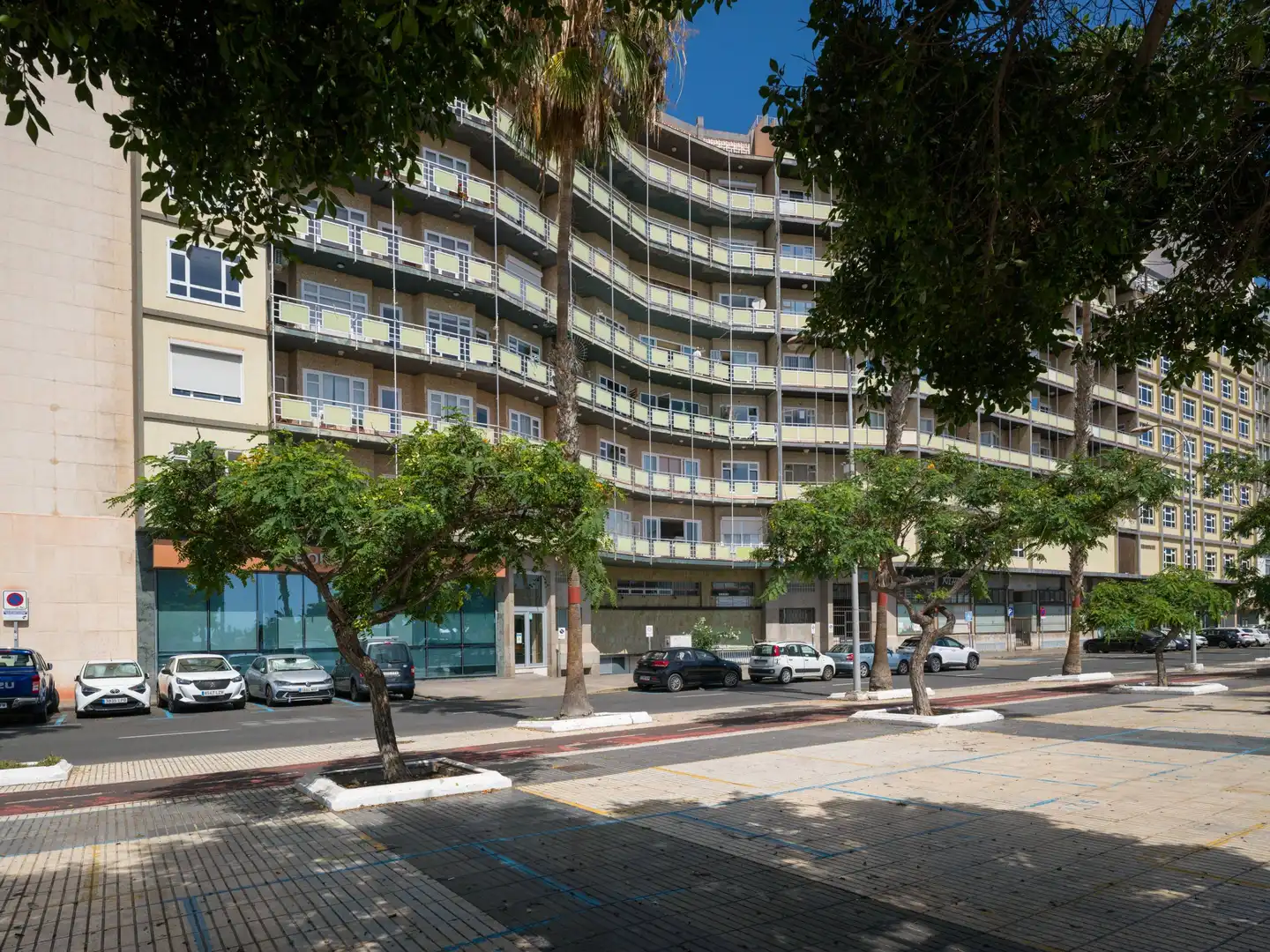 Exterior view of Flat for sale in Las Palmas de Gran Canaria  with Air Conditioner, Heating and Terrace