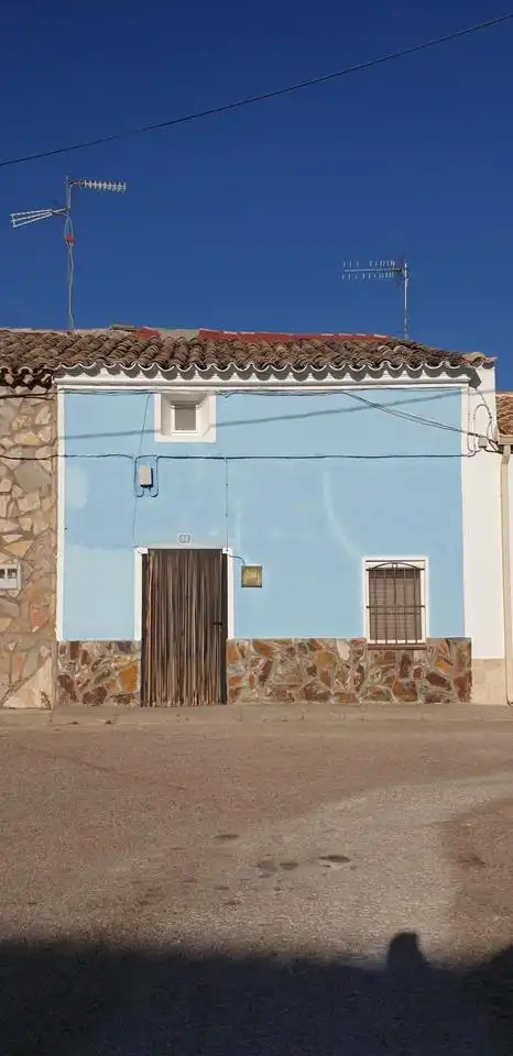 Vista exterior de Casa o xalet en venda en Alcázar del Rey amb Traster
