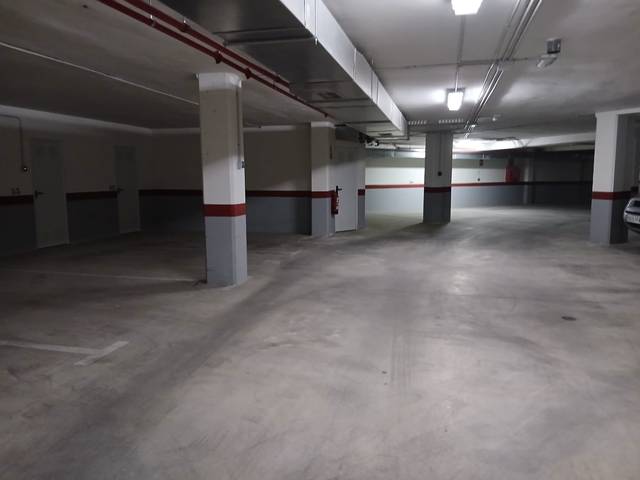 Garaje en Alquiler en Calle del Pintor Francisco Carretero en Tomelloso