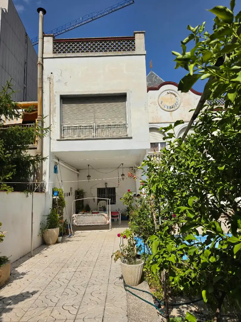 Vista exterior de Casa o xalet en venda en Igualada amb Aire condicionat, Calefacció i Jardí privat