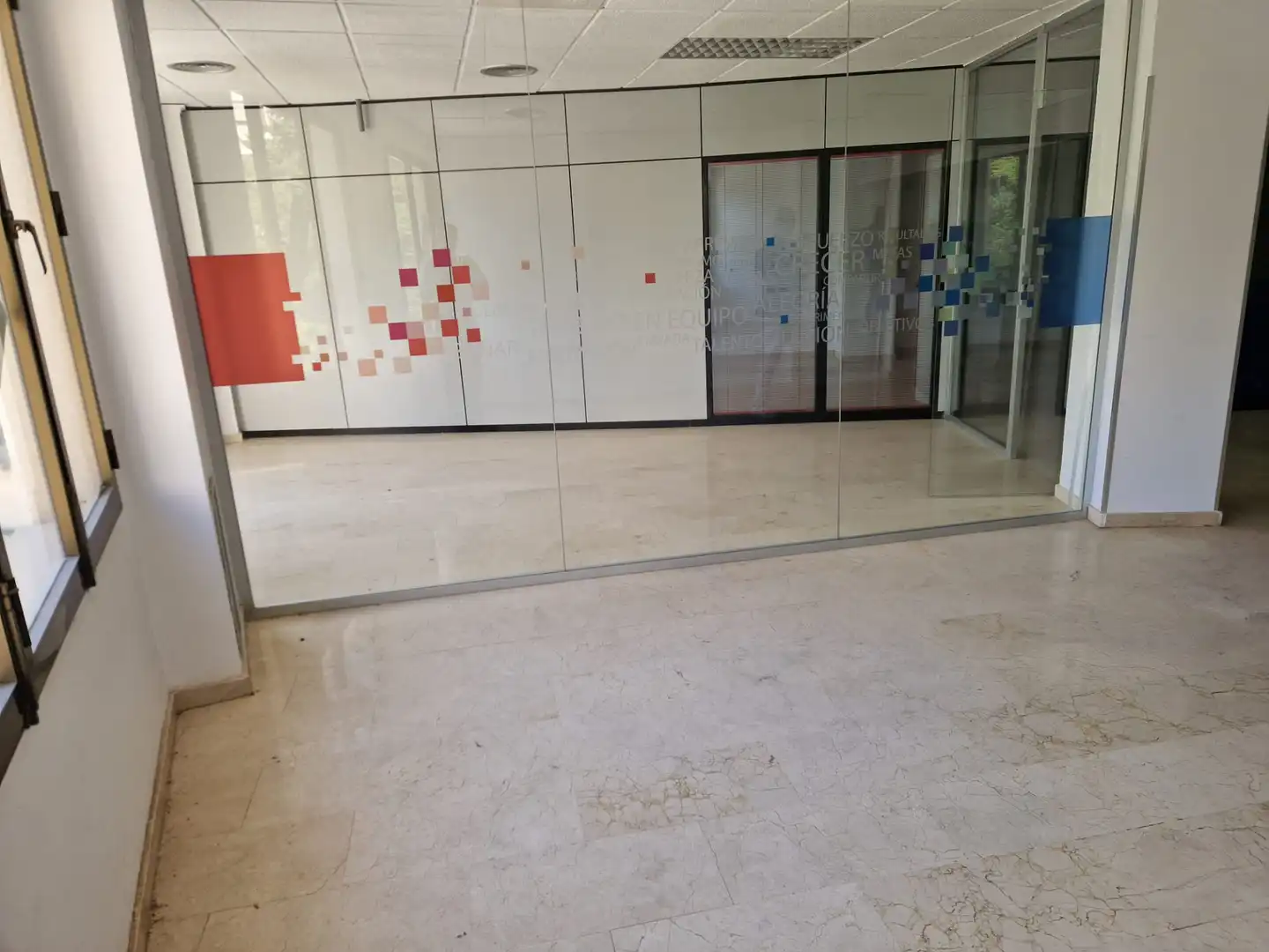 Bureau avec ascenseur à louer à Plaza Altozano 4, imagen 15