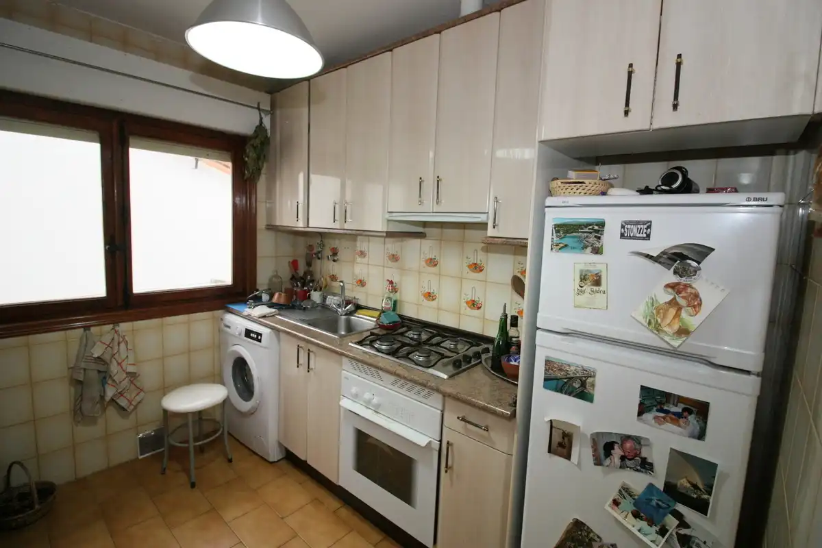 Cocina de Piso en venta en Cuevas del Valle con Calefacción, Amueblado y Balcón