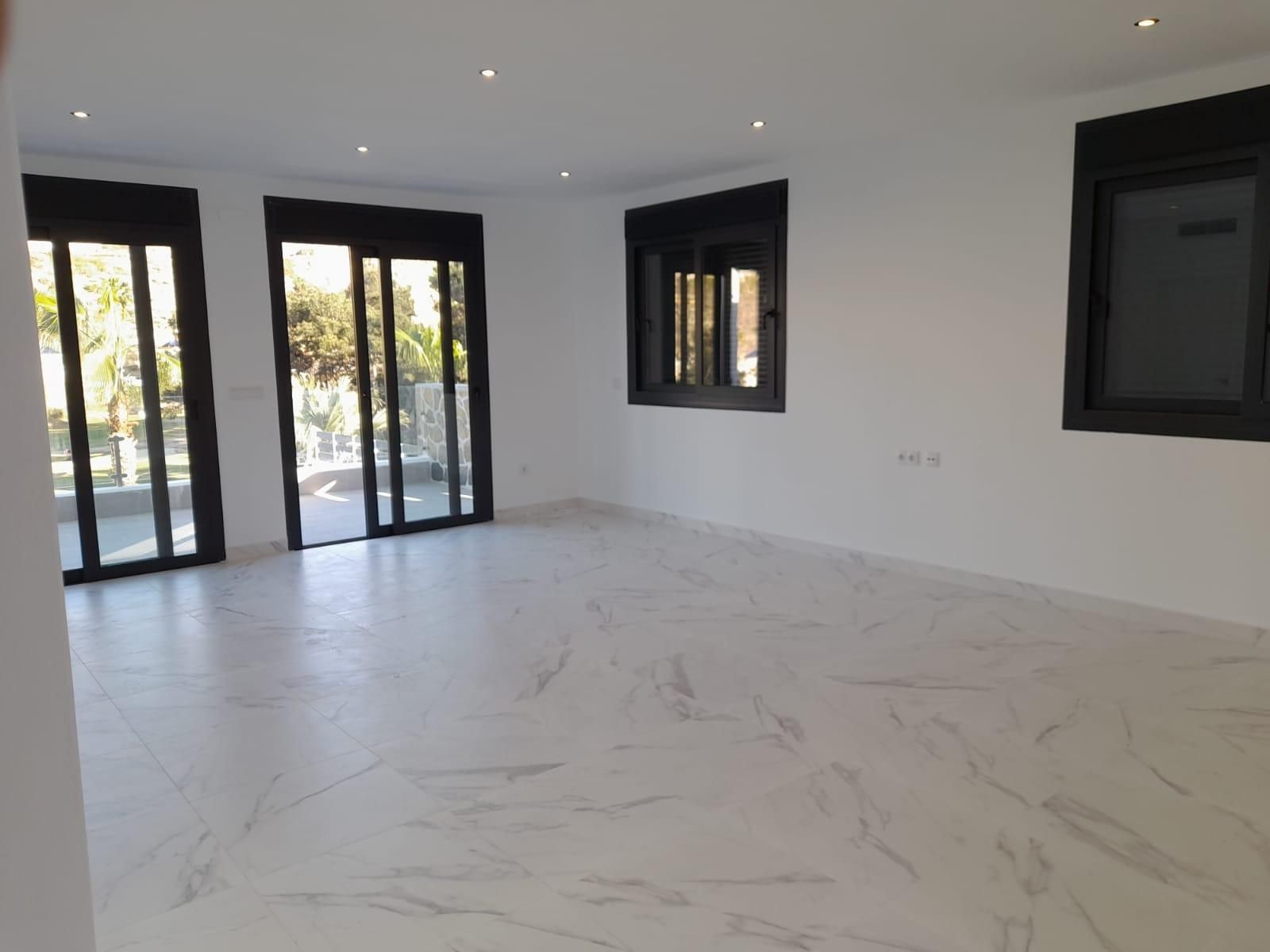 Casa o xalet en venda en Rojales amb Jardí privat, Terrassa i Balcó
