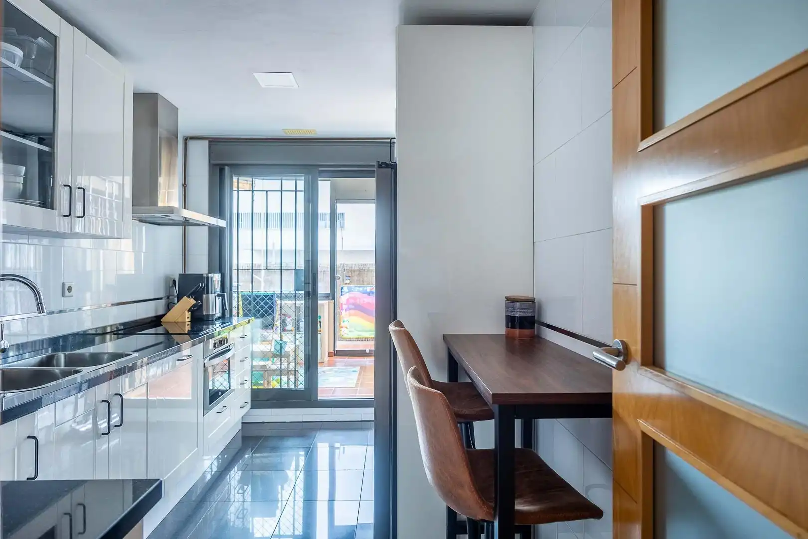 Cocina de Piso en venta en Mairena del Aljarafe con Aire acondicionado, Terraza y Trastero