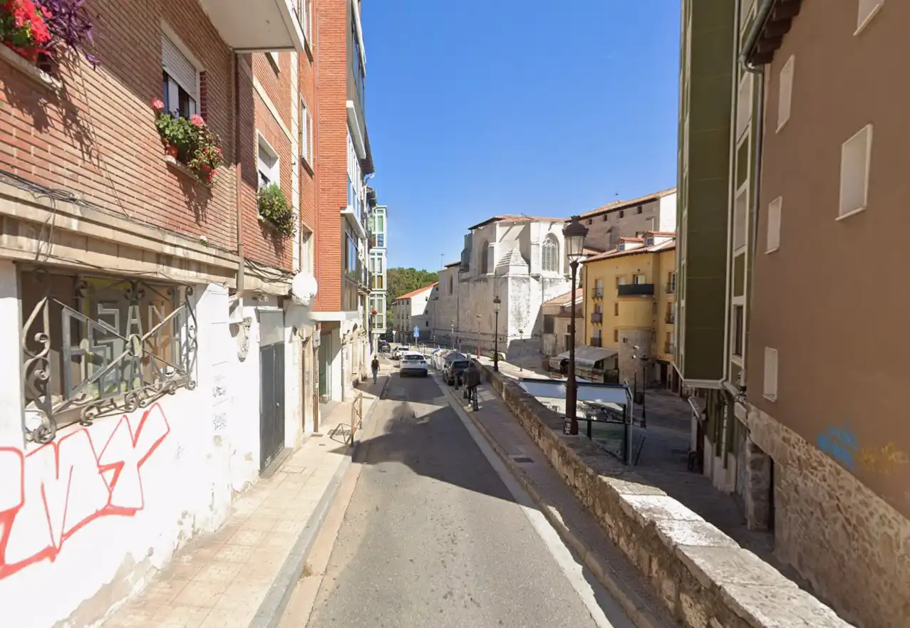 Vista exterior de Pis en venda en Burgos
