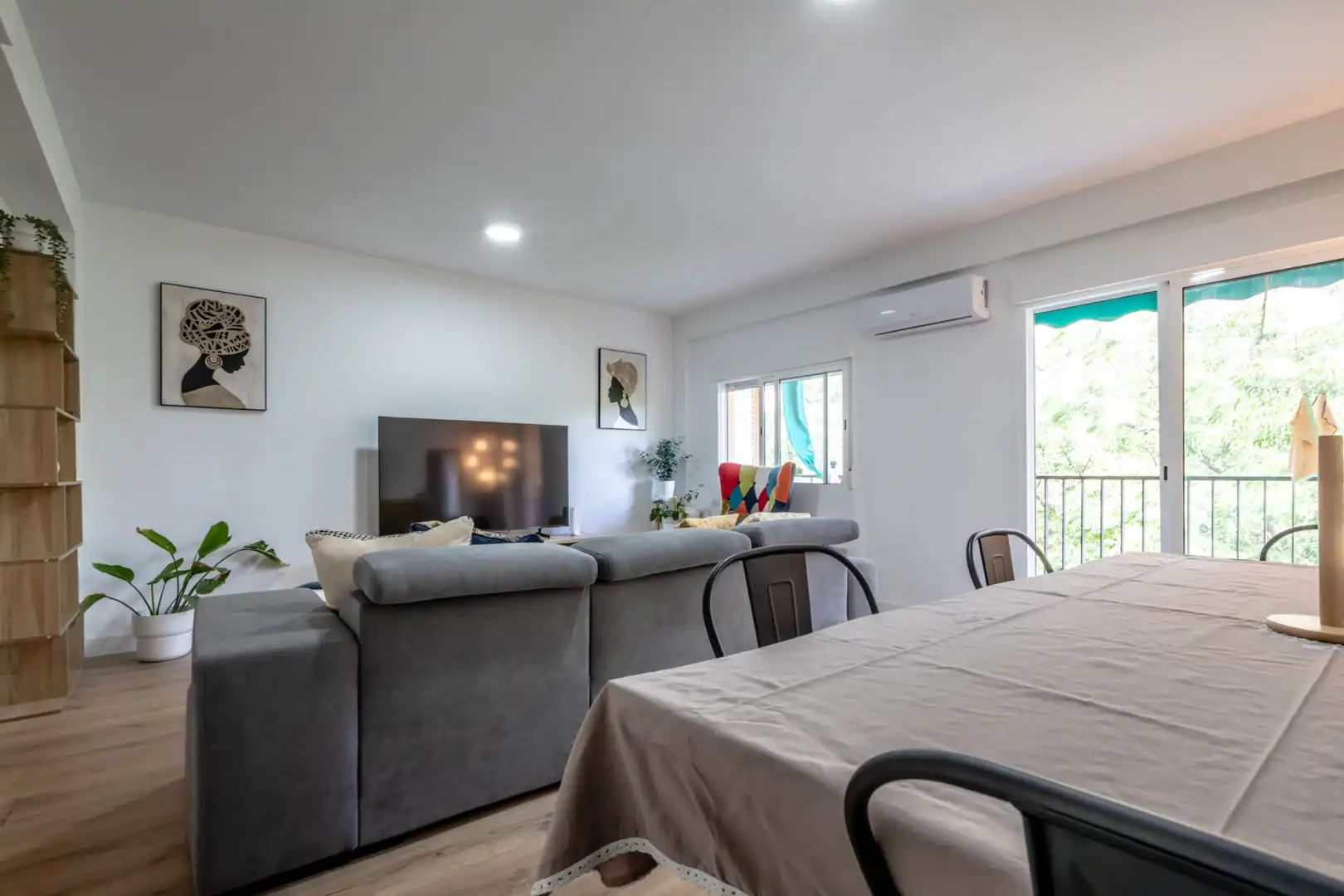 Wohnzimmer von Wohnungen zur Miete in Valencia mit Klimaanlage, Heizung und Parkett