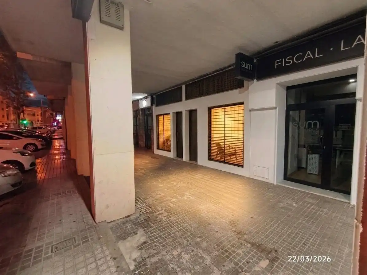 Business premises for sale in Avenida de las Ollerías, imagen 2