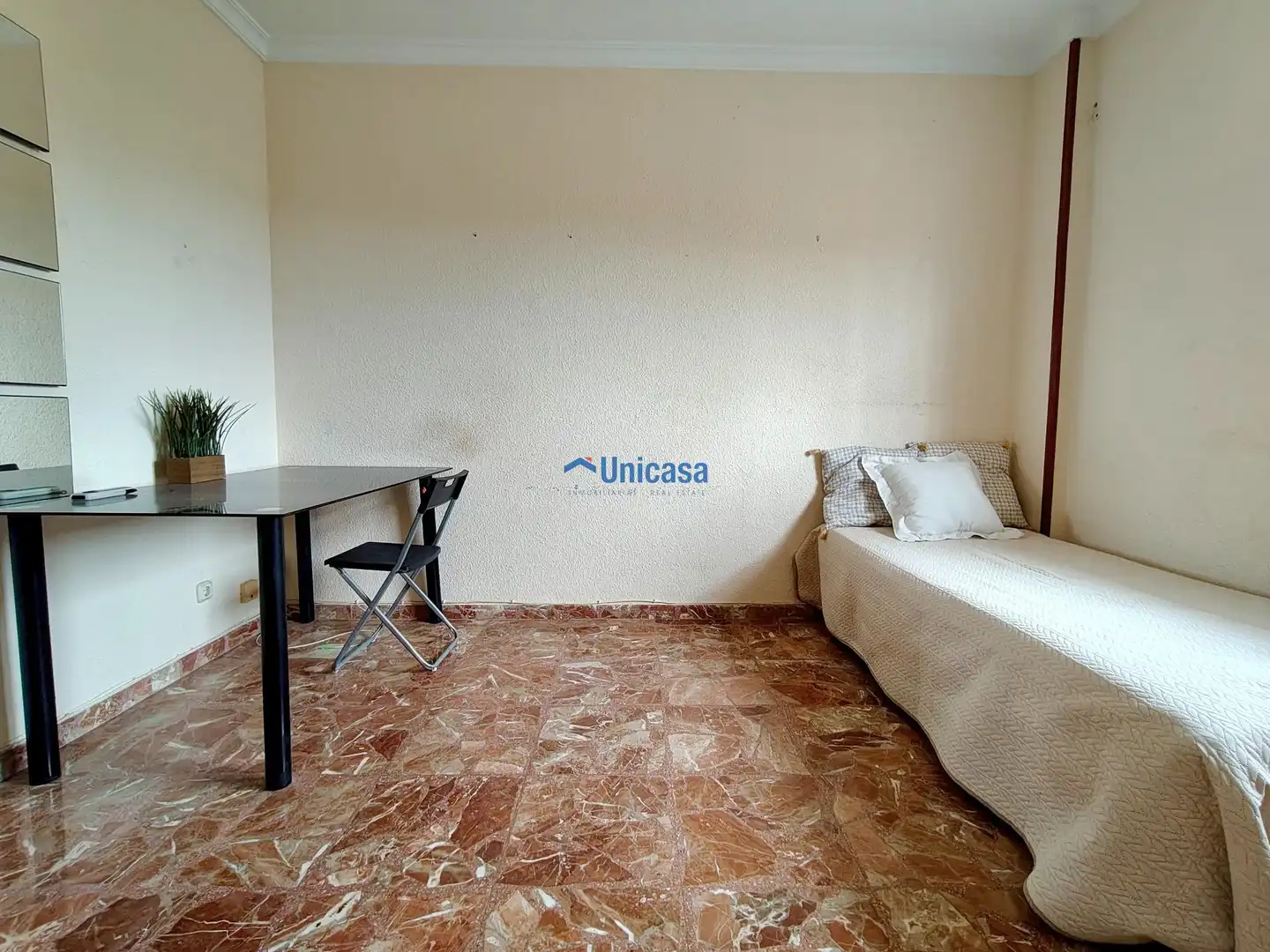 Bedroom of Flat for sale in Málaga  with Air Conditioner, Terrace and Furnished