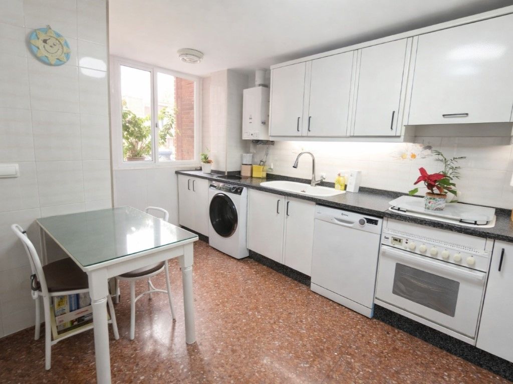 Cocina de Piso en venta en  Córdoba Capital con Terraza