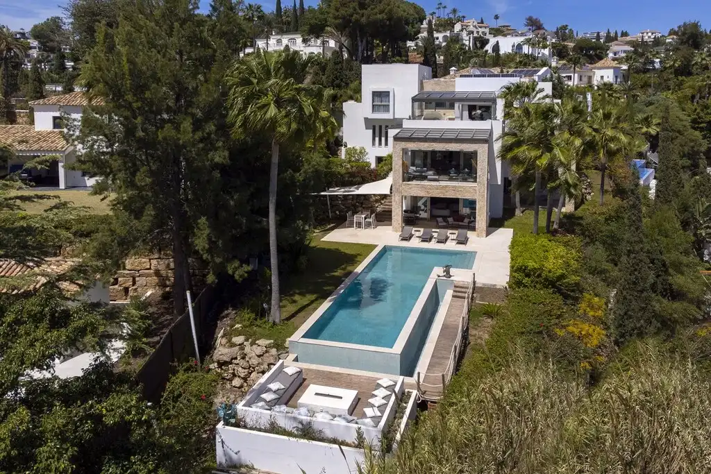 Detached house with pool for sale in Estepona Pueblo, imagen 8