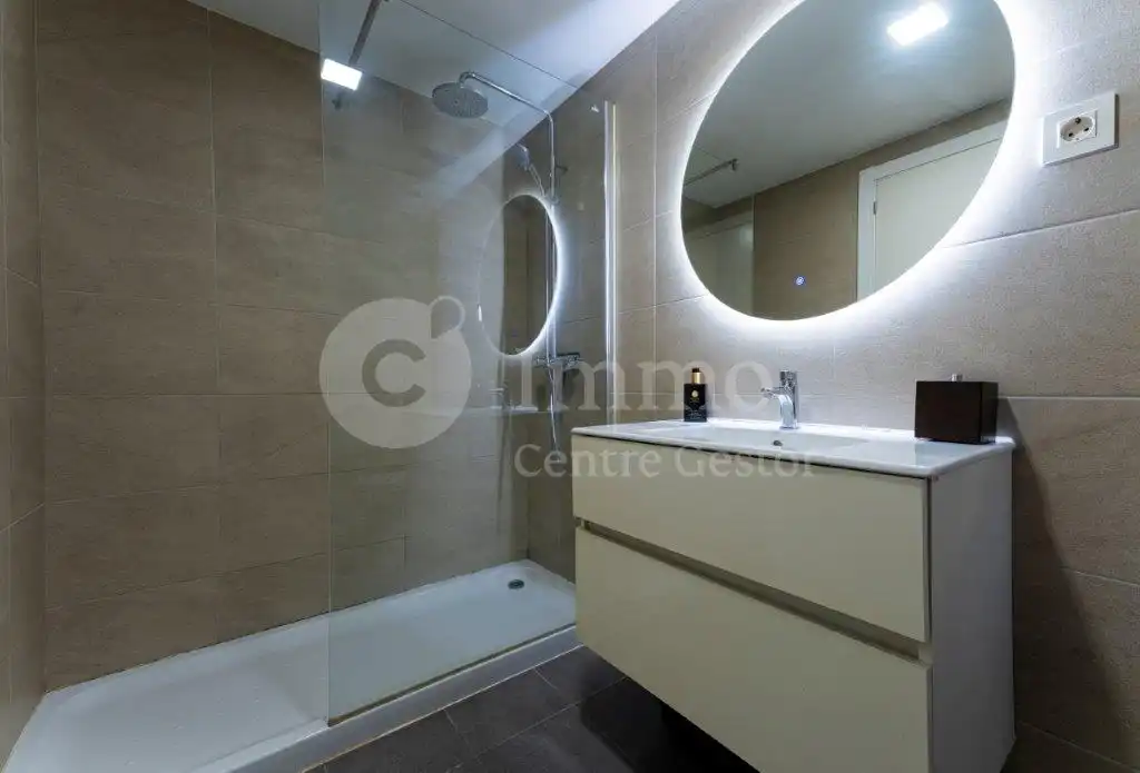 Baño de Ático en venta en Lleida con Aire acondicionado, Calefacción y Parquet