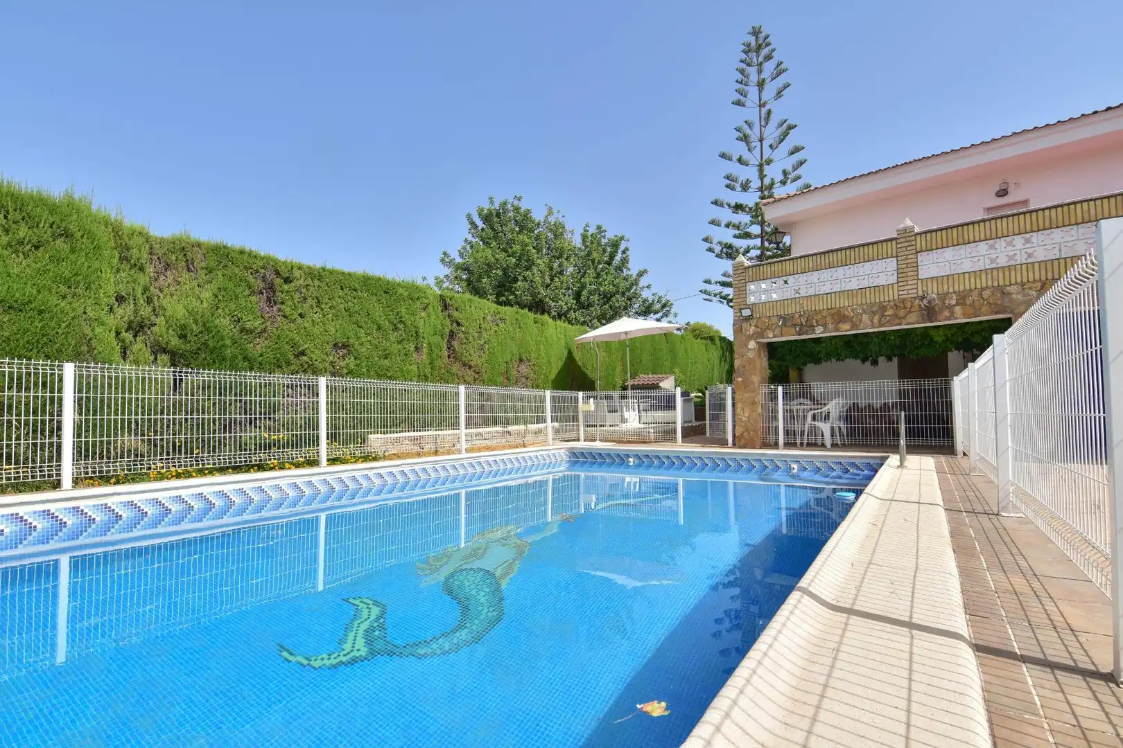 Piscina de Casa o chalet en venta en Montserrat con Aire acondicionado, Calefacción y Jardín privado