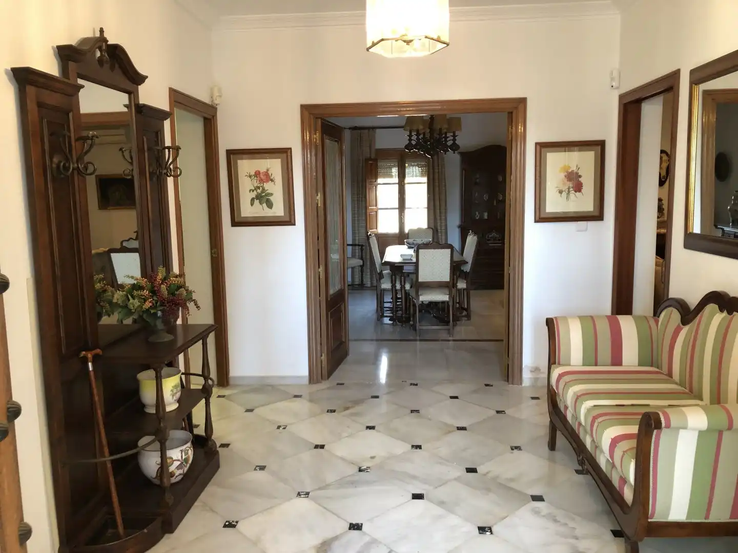 Houses for sale in Gines