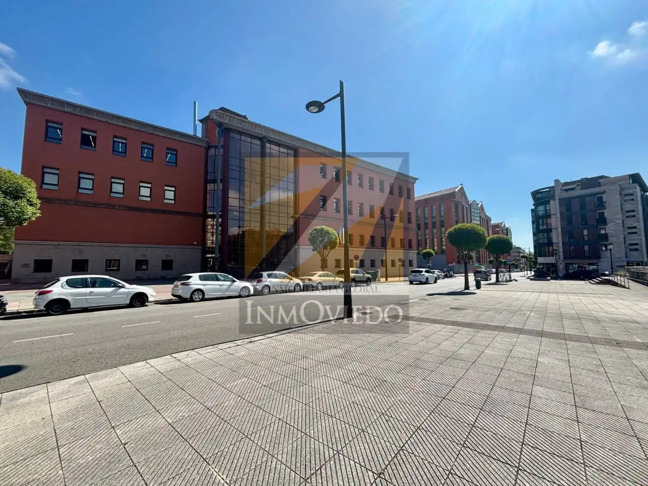 Vista exterior de Piso en venta en Oviedo  con Terraza
