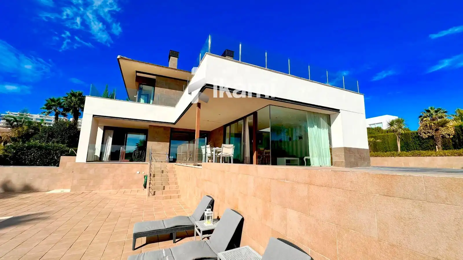 Vista exterior de Casa o chalet en venta en La Alcaidesa con Aire acondicionado, Calefacción y Terraza