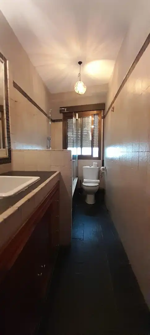 Bany de Pis en venda en Córdoba amb Aire condicionat i Balcó