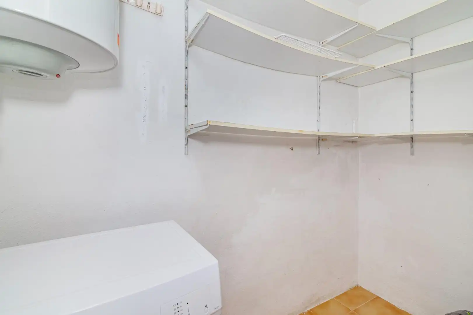 Schlafzimmer von Dachboden zum Verkauf in La Zubia mit Klimaanlage, Terrasse und Abstellraum