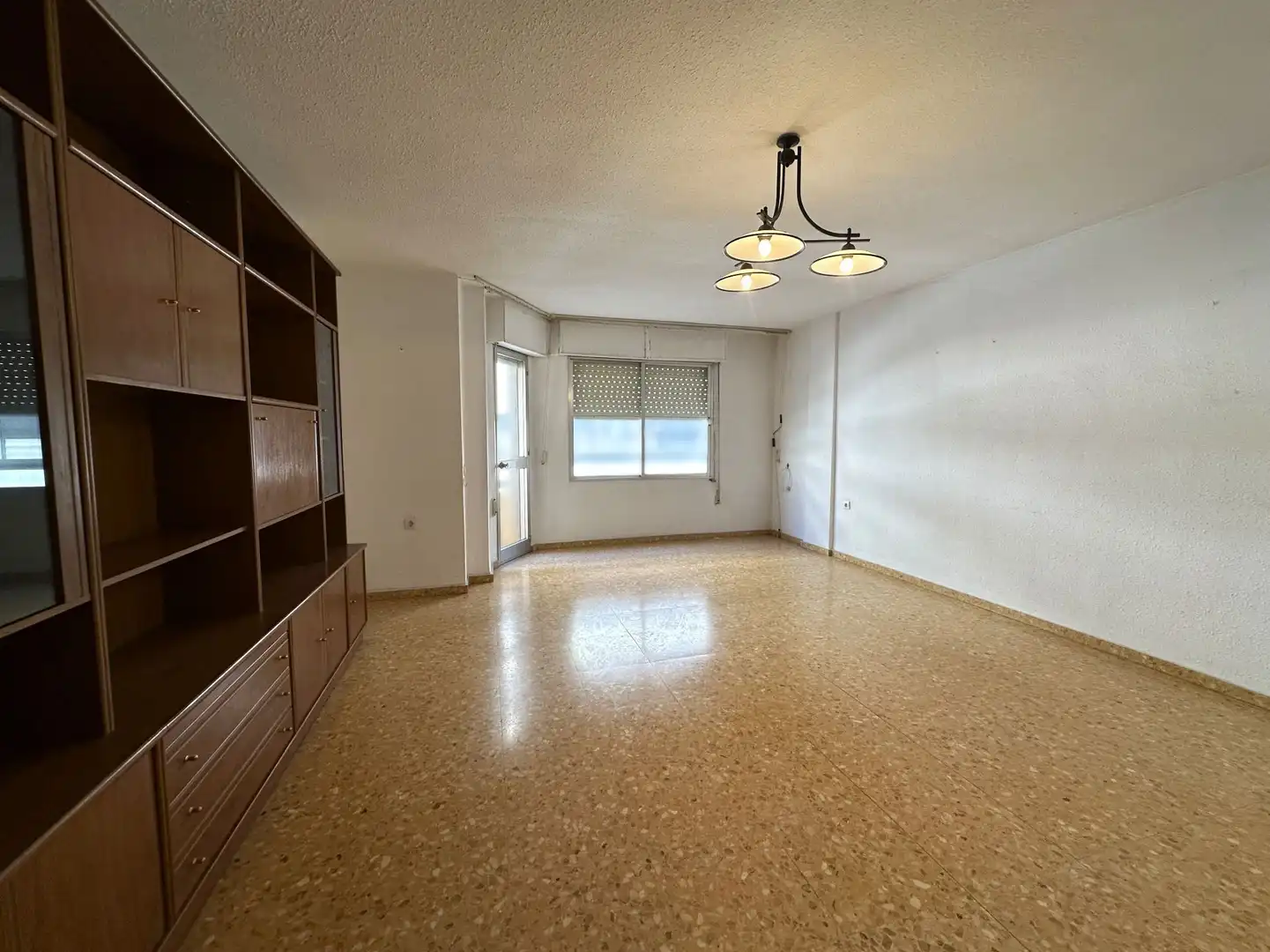 Sala de estar de Piso en venta en Ontinyent con Calefacción, Terraza y Trastero