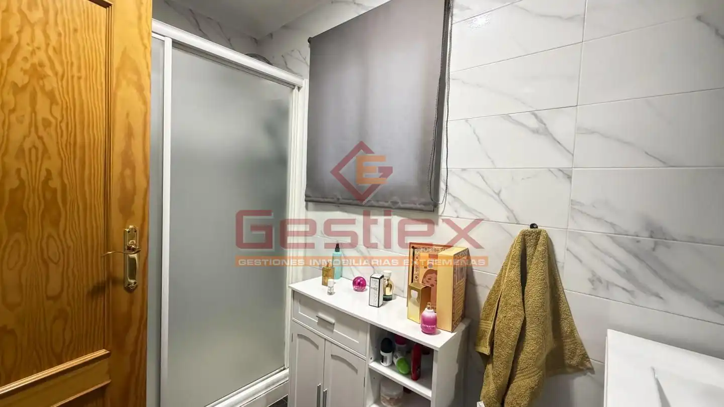 Baño de Planta baja en venta en Almendralejo con Aire acondicionado