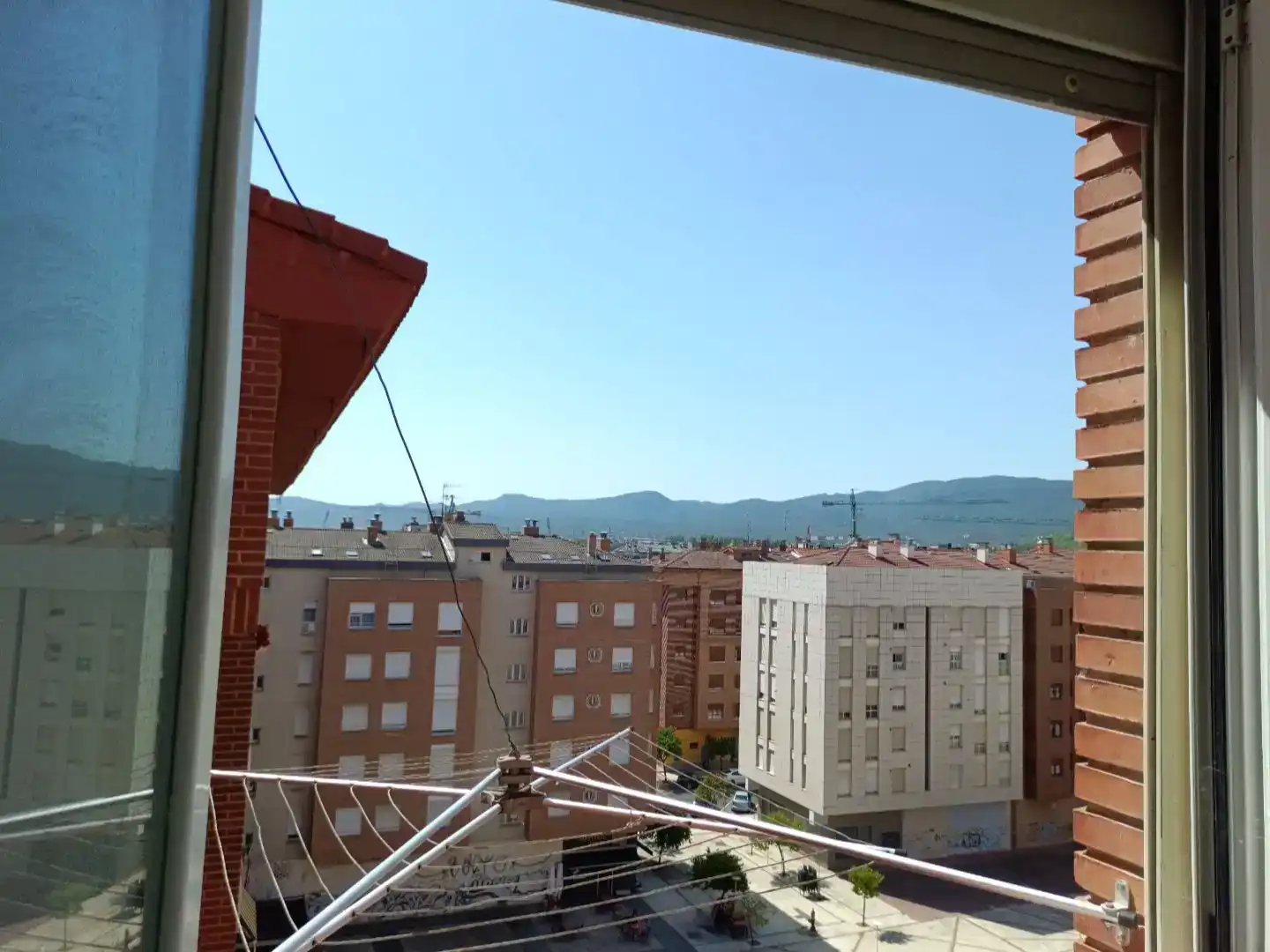 Vista exterior de Pis en venda en Miranda de Ebro amb Terrassa i Balcó