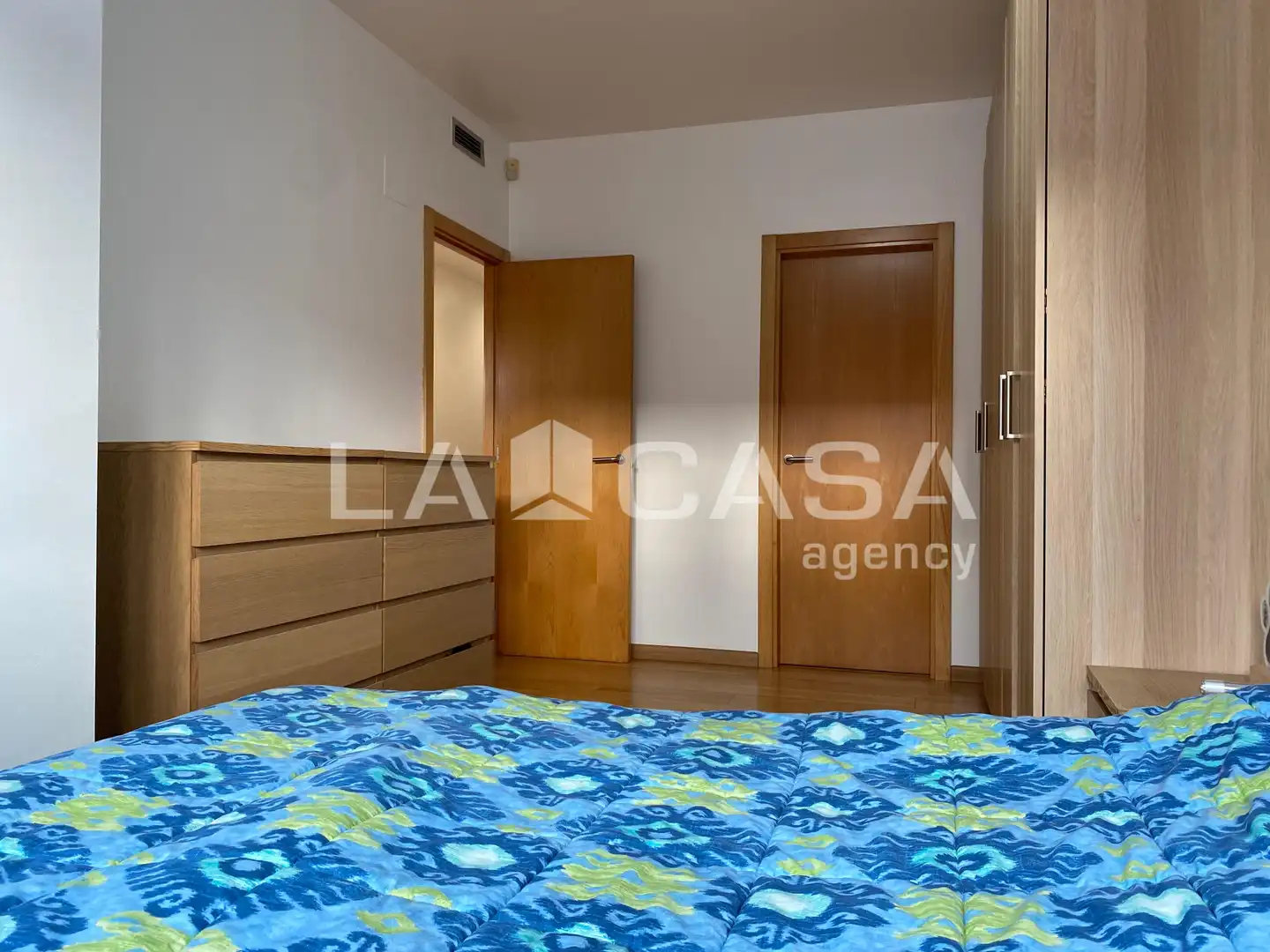 Ático en venta en Santa Coloma de Gramenet con Calefacción, Terraza y Trastero