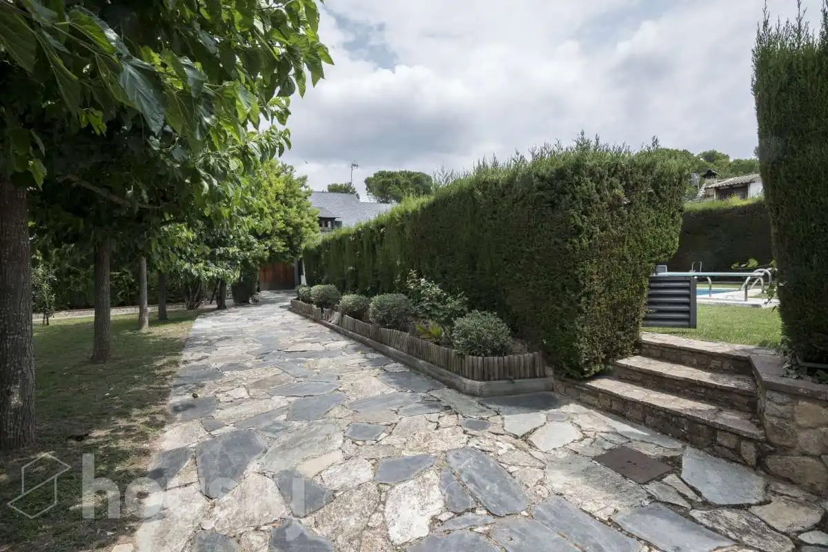 Jardí de Casa o xalet en venda en Mediona amb Aire condicionat, Calefacció i Jardí privat