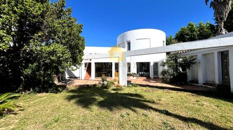 En alquiler Complejo mixto de oficinas y vivienda