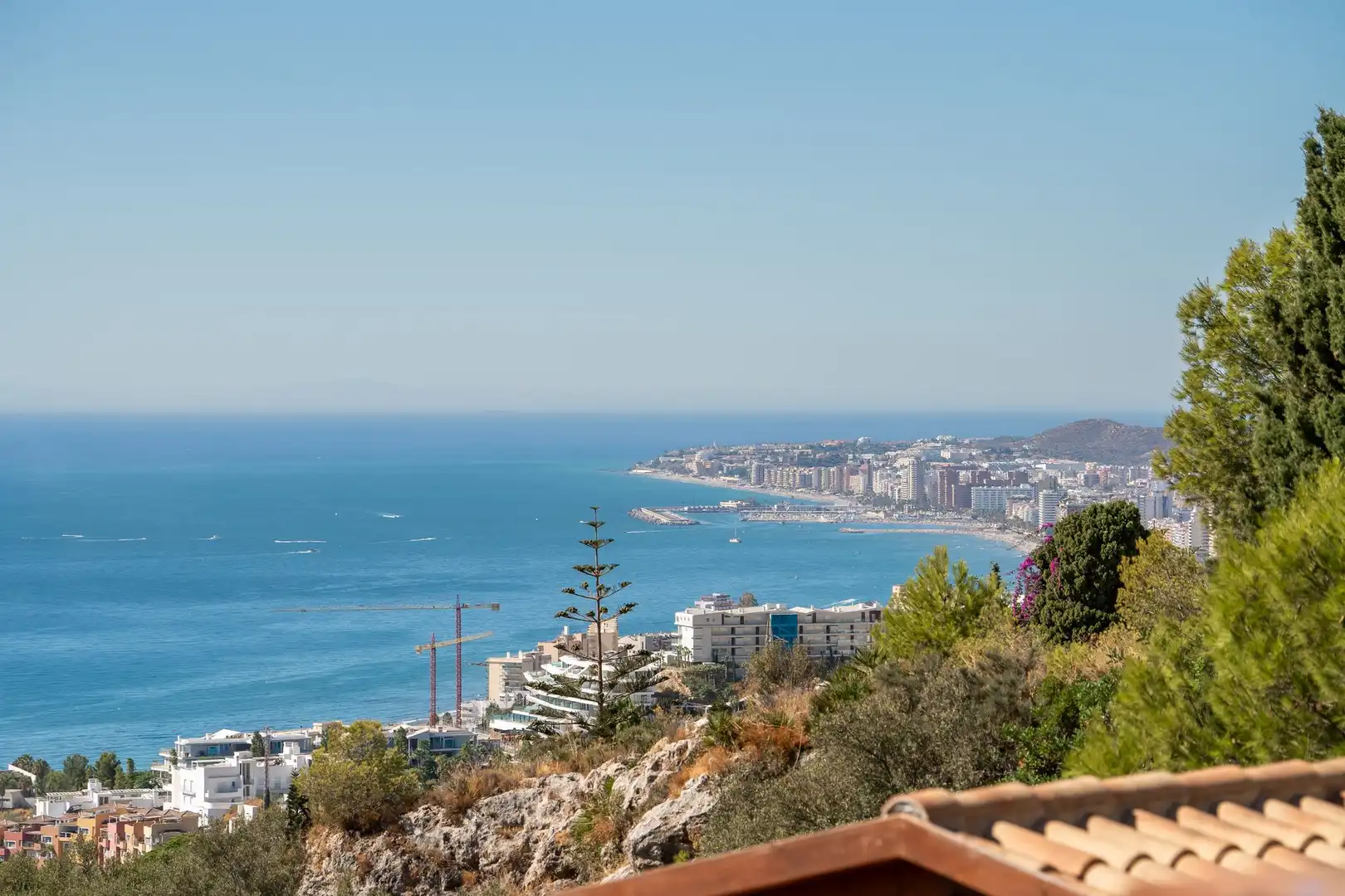 Vista exterior de Casa o chalet en venta en Benalmádena con Terraza y Balcón