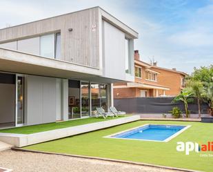 Exterior view of House or chalet for sale in Cambrils  with Heating, Terrace and Swimming Pool