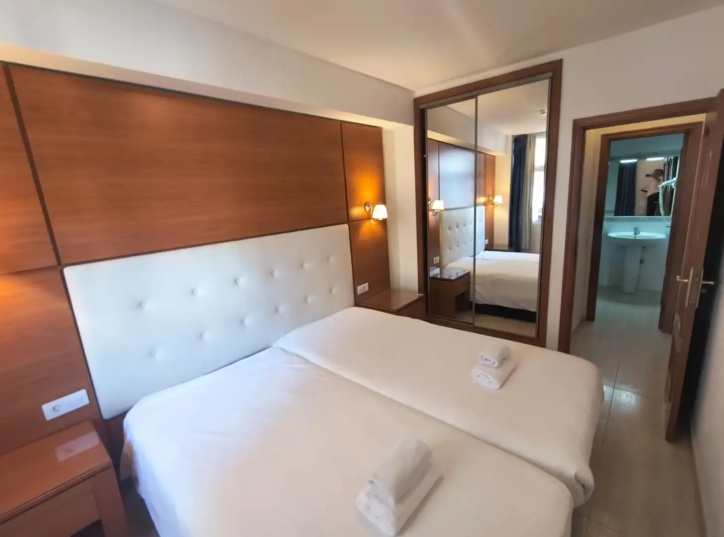 Schlafzimmer von Wohnung zum Verkauf in Puerto de la Cruz mit Möbliert, Ofen und Fernseher