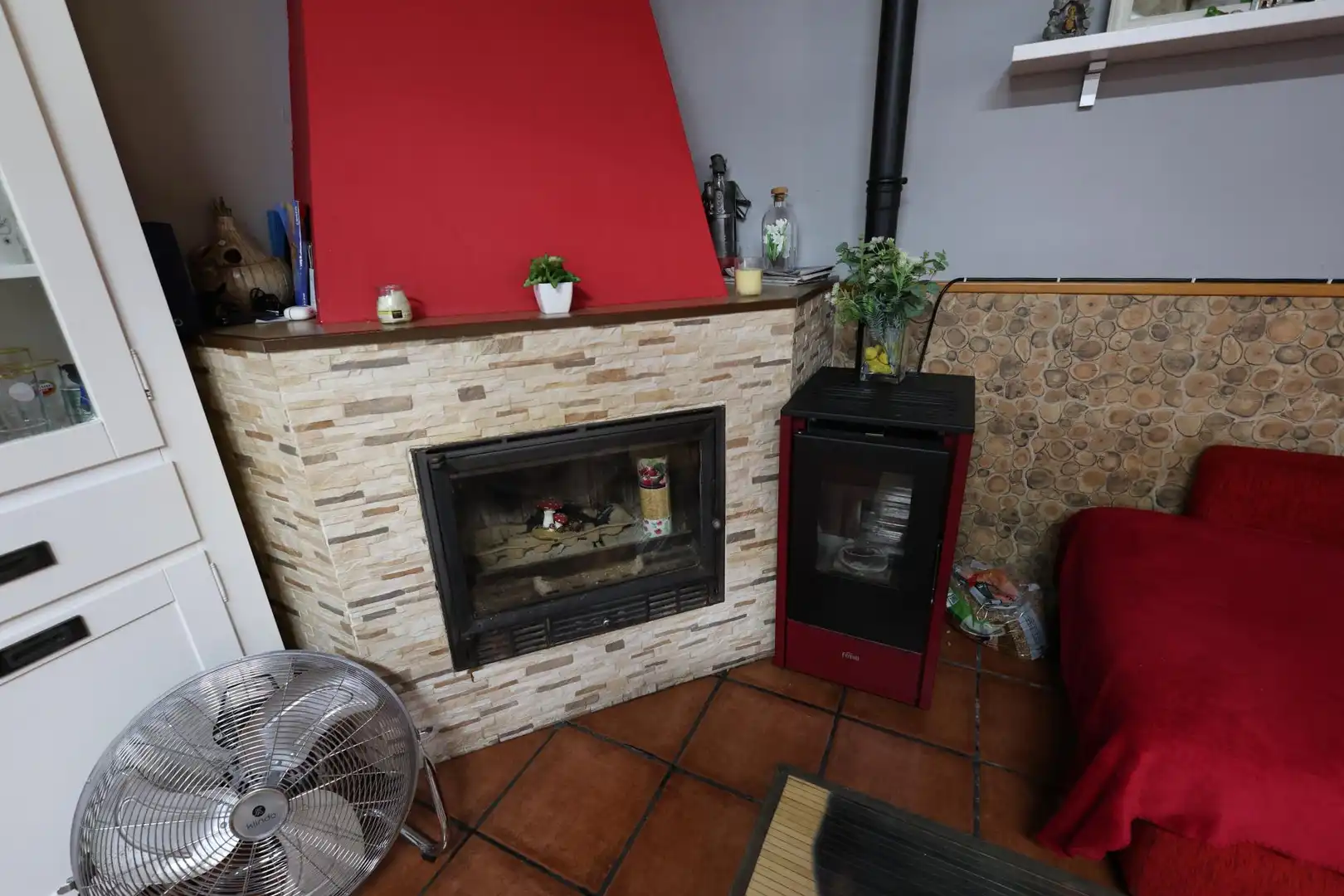 Living room of Country homes for sale in Toreno  with Heating, Furnished and Balcony