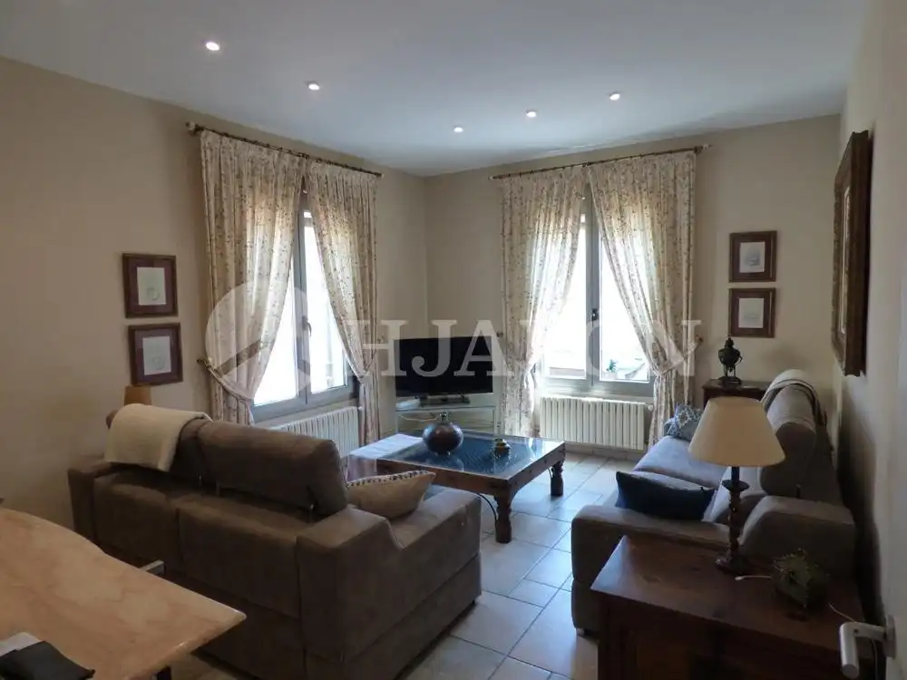 Sala d'estar de Casa o xalet en venda en Teià amb Calefacció, Jardí privat i Terrassa