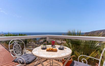 Terrace of House or chalet for sale in  Almería Capital  with Air Conditioner, Heating and Private garden