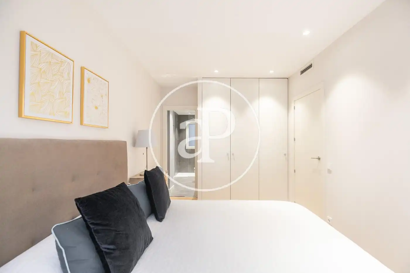 Flat for rent in Corsega, La Nova Esquerra de l'Eixample
