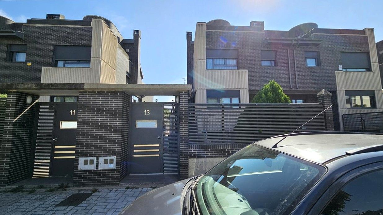 Vista exterior de Casa adosada en venda en Valladolid Capital